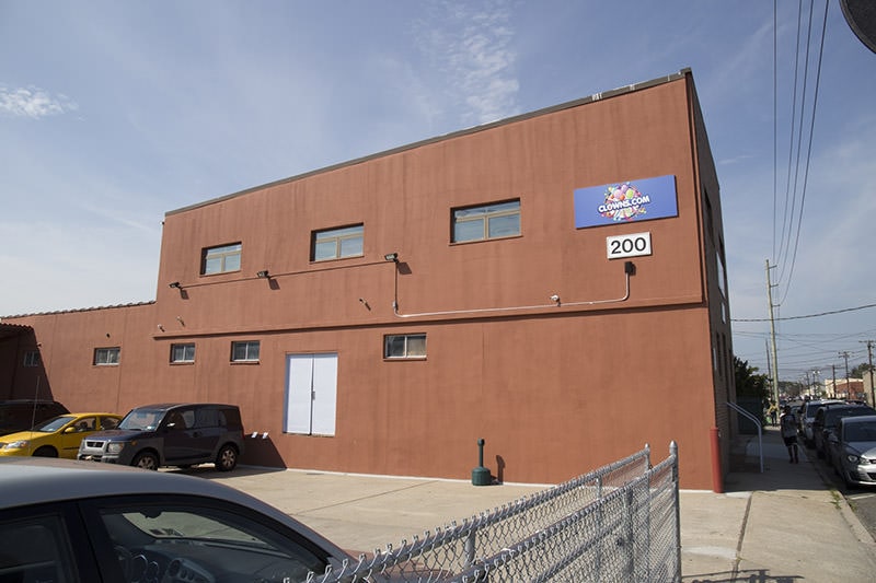 clowns-com-facility-building